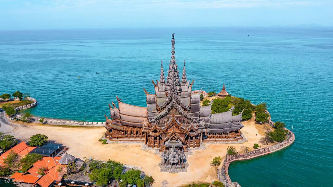 Pattaya Koh Larn Island Sanctuary of Truth Day Tour From Bangkok
